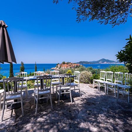 Sun Rose Apartments Sveti Stefan Esterno foto