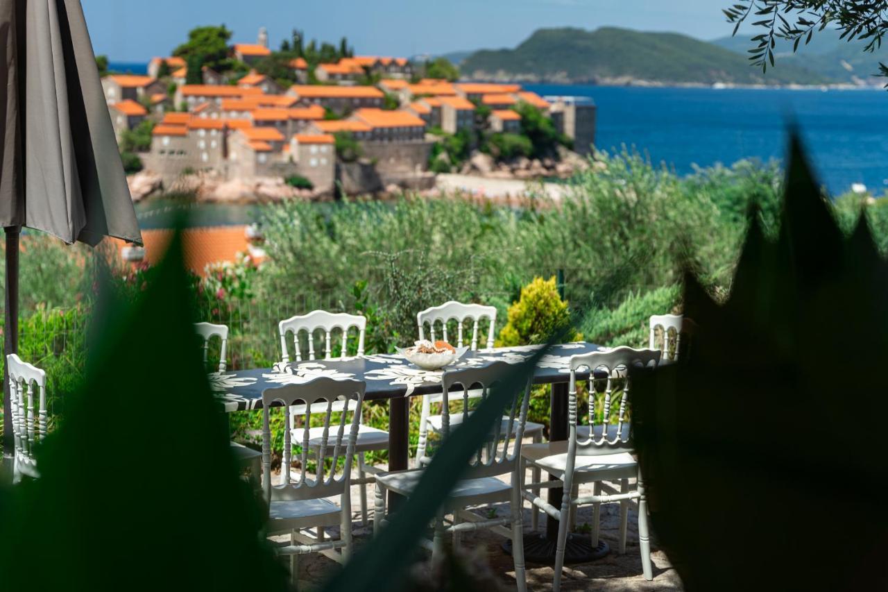 Sun Rose Apartments Sveti Stefan Esterno foto
