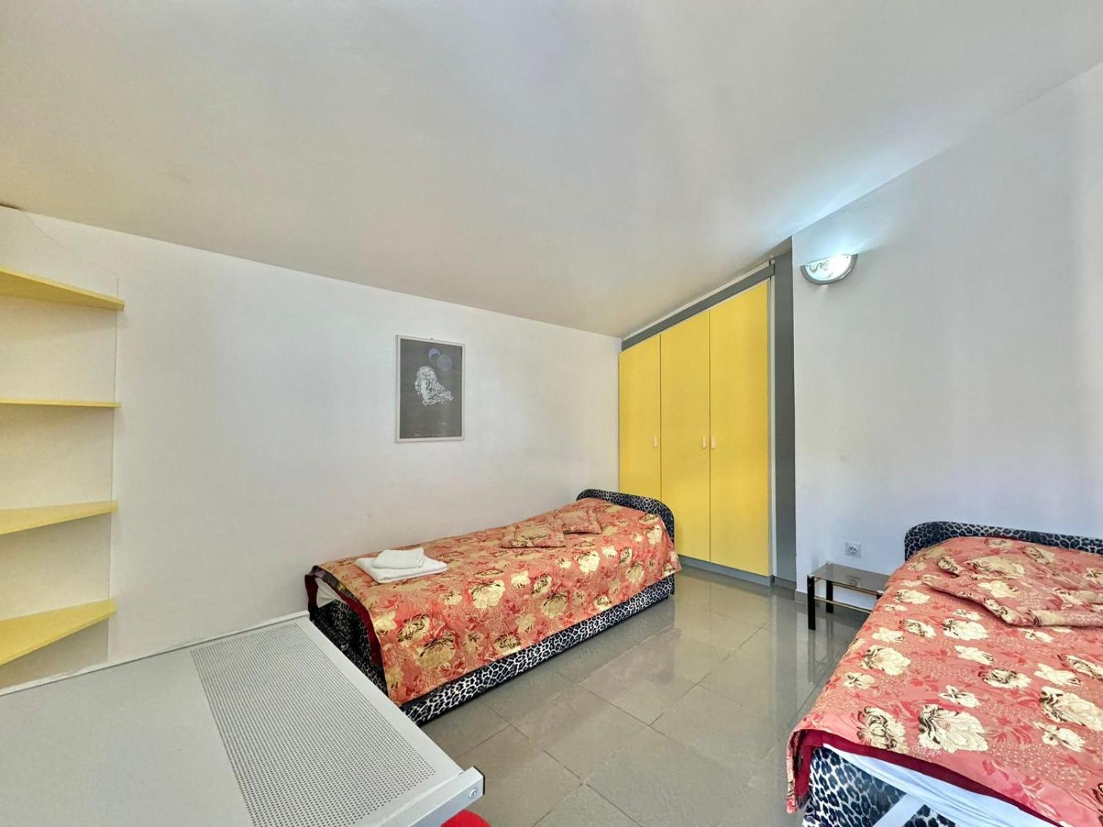 Sun Rose Apartments Sveti Stefan Esterno foto