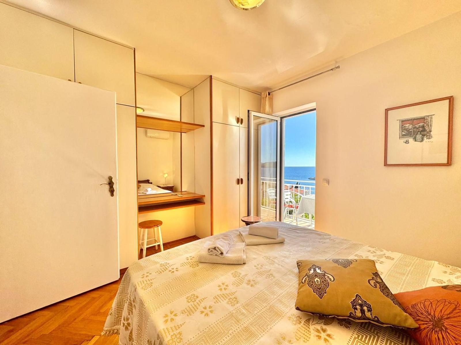 Sun Rose Apartments Sveti Stefan Esterno foto
