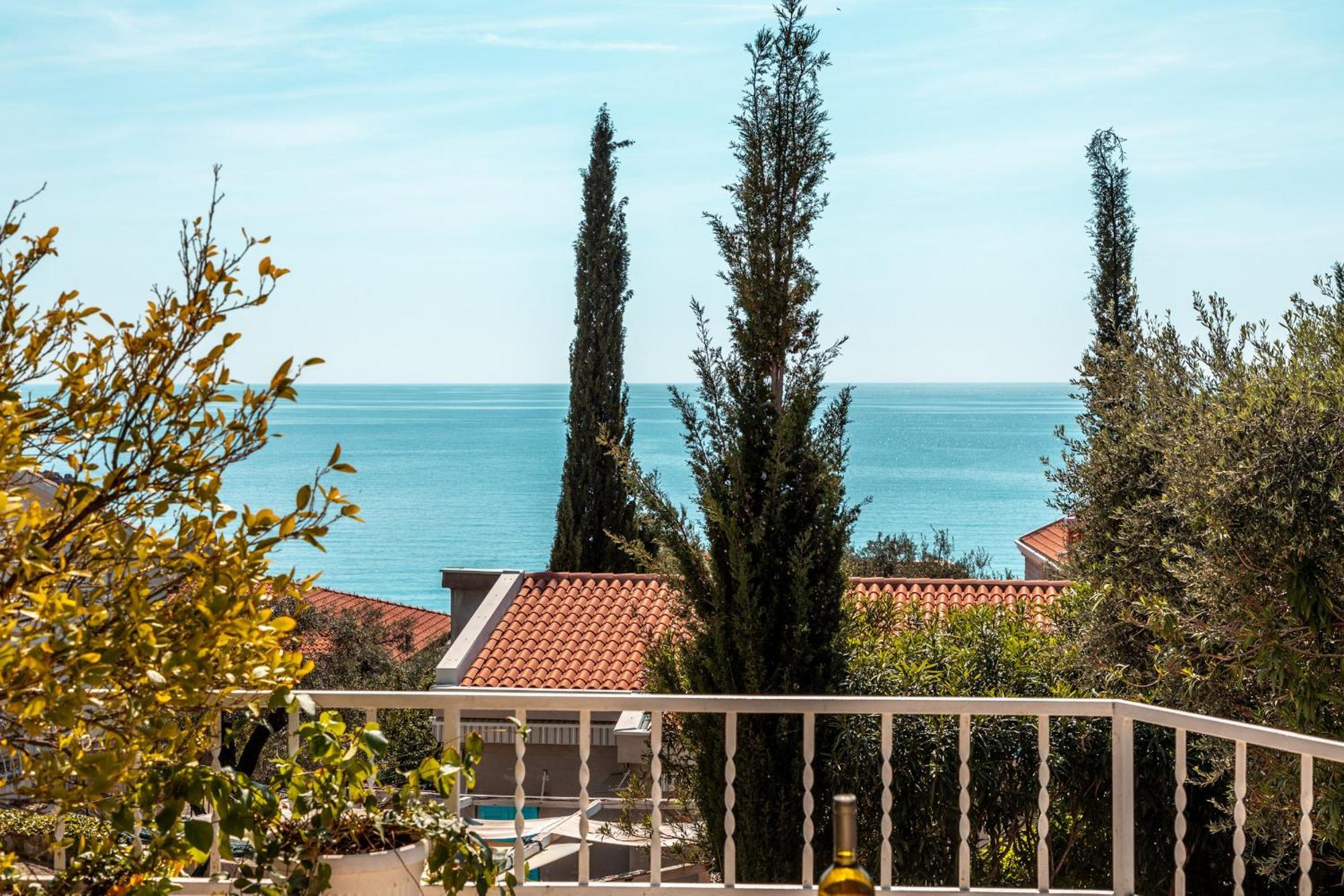 Sun Rose Apartments Sveti Stefan Esterno foto